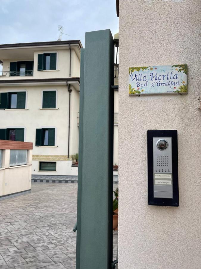 B&B Villa Fiorita Pontecagnano Faiano Exterior foto